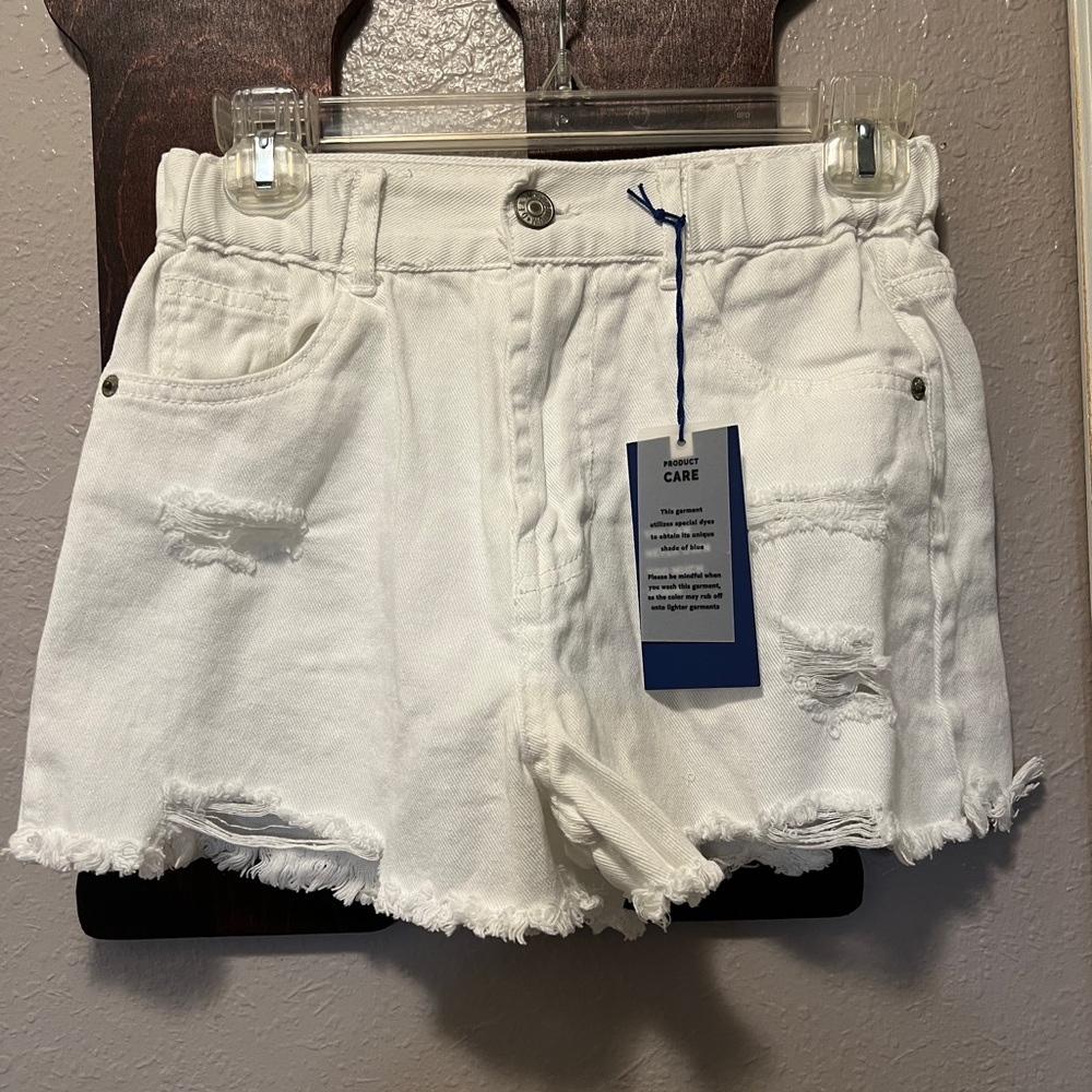 NWT Love Tree Distressed White Denim Shorts